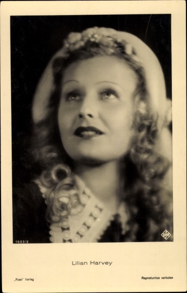 Postcard actress Lilian Harvey, Ross Verlag 7603 2, portrait, UFA