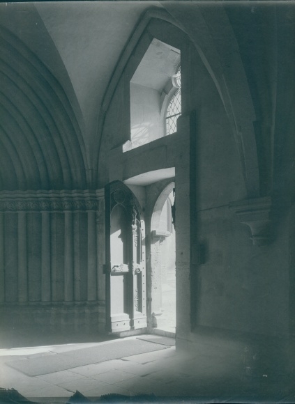 Foto Naumburg an der Saale, Dom, Innenansicht, Partie am Hauptportal
