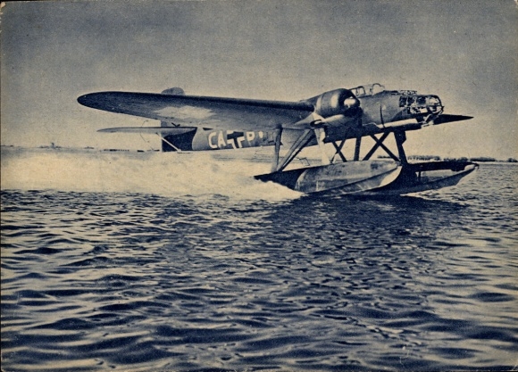 Postcard Luftwaffe reconnaissance aircraft Heinkel He 115 takes off from the water