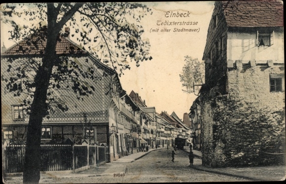 PC Einbeck in Lower Saxony, Tedixterstrasse with the old city wall
