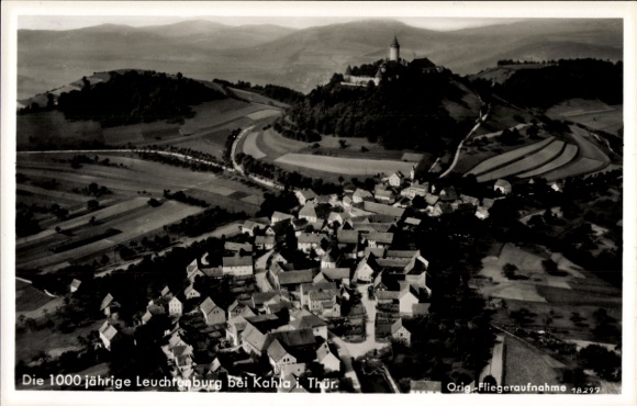 Ak Leuchtenburg Schwanewede Niedersachsen, Luftaufnahme, Leuchtenburg, Landschaft, 1000 Jahre alt