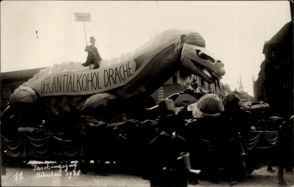 Photo Munich, Carnival Parade 1928, The Antialcohol Dragon
