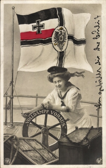 Ak Volldampf voraus, Frau als Marinesoldatin, Fahne, Schiff