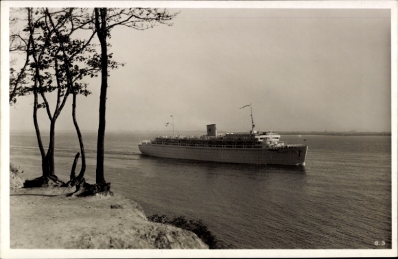 Postcard KdF ship Wilhelm Gustloff off the coast at sea