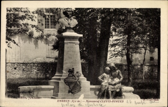 Postcard Embrun Hautes-Alpes, Monument Clovis-Hugues, Statue with Children, Nature, Historical Monument