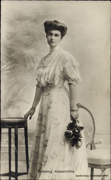 Ak Alexandrine zu Mecklenburg, Königin von Dänemark, Portrait