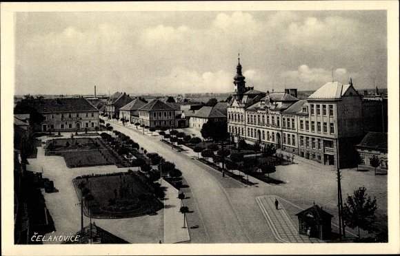 Postcard Čelákovice Tschelakowitz Mittelböhmen, bird&#39;s eye view, street section