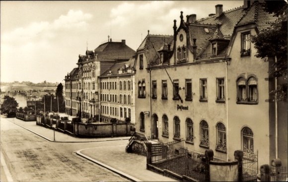 Ak Hartha Mittelsachsen, postkantoor en school, uitzicht op straat