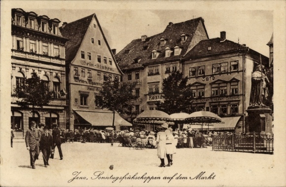 Ak Jena in Thüringen, Marktplatz in  Sonntag, Menschenmenge,  Gebäude, Statuen
