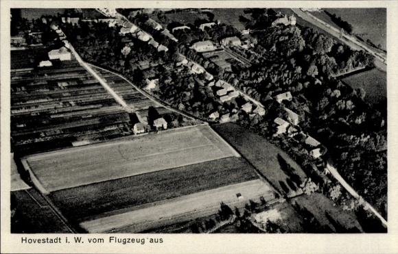 Ak Hovestadt Lippetal in Westfalen, Luftaufnahme von  landwirtschaftliche Flächen, Gebäude