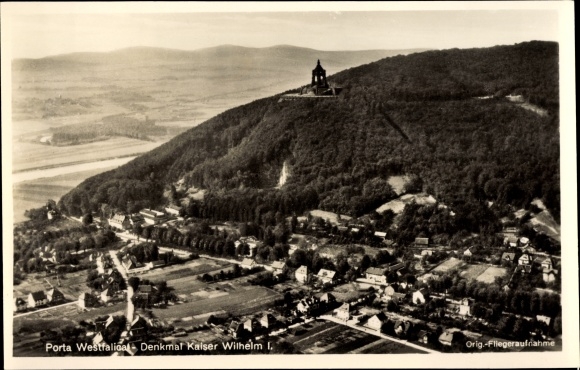 Ak Porta Westfalica, Fliegeraufnahme, Kaiser Wilhelm I. Denkmal