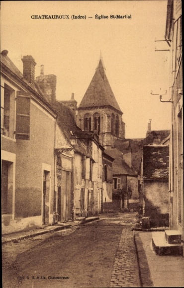 Postcard Châteauroux Indre, Eglise St-Martial, street view, architecture