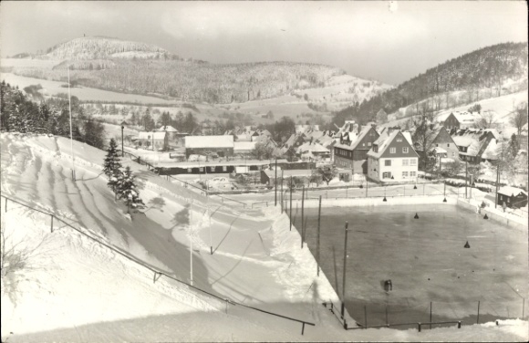 Postcard Geising Altenberg in the Ore Mountains, winter sports area, snowy landscape, athletes on ice, G