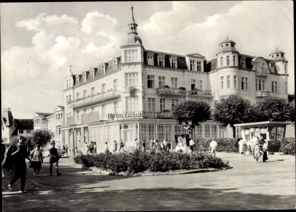Postcard Ostseebad Zinnowitz on Usedom, FDGB holiday service IG Wismut, convalescent home happiness
