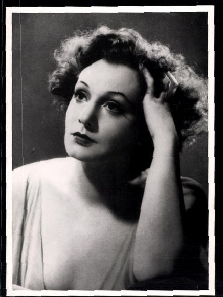 99 press photos Zarah Leander, portraits and film scenes