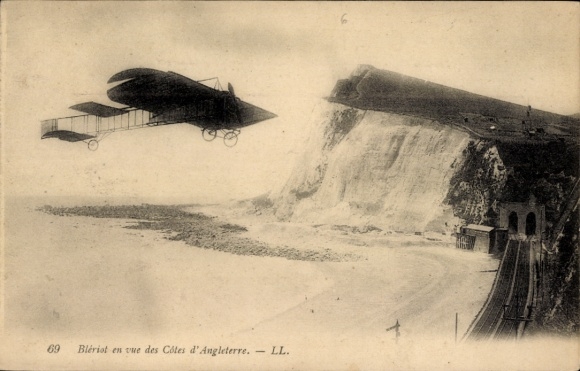 Postcard Blériot within sight of the coasts of England