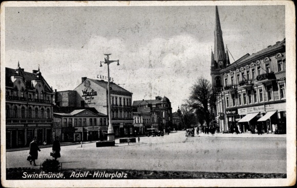 Ak Świnoujście Swinemünde Pomerania, Adolf Hitler-plein, Capitool, toren, Warta-zeep