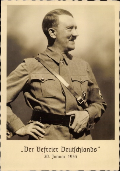 KP Führer i kanclerz Rzeszy Adolf Hitler w mundurze partyjnym, portret stojący