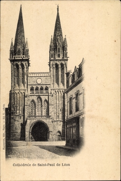 Postcard Saint Pol de Leon Finistère, Cathedral of Saint Paul de Leon