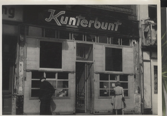 Original photo Berlin Friedenau, Lauterstraße 12/13, around 1946, approx. 12 x 17 cm