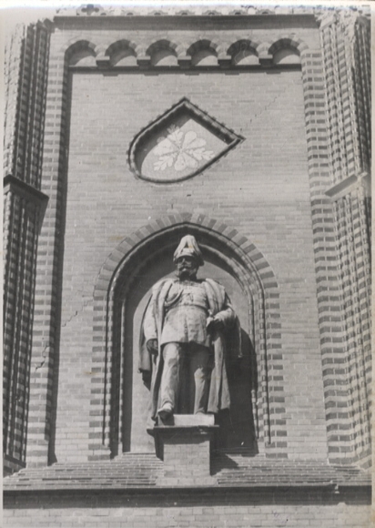 Original Foto Berlin-Wilmersdorf, Pfalzburgerstraße, Bismarck-Gymnasium, um 1946, ca. 12 x 17 cm