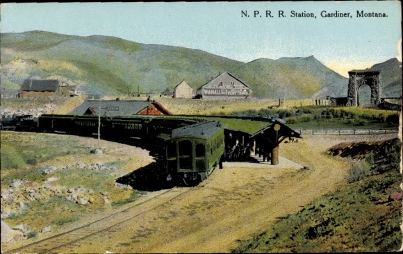 Ansichtkaart Gardiner Montana USA, Northern Pacific Railroad station
