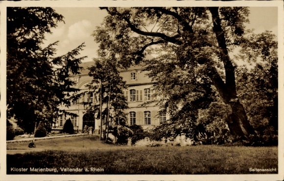 Ak Mallendar Vallendar am Rhein, Kloster Marienburg, Vallendar a. Rhein, Seitenansicht, Bäume, Gr