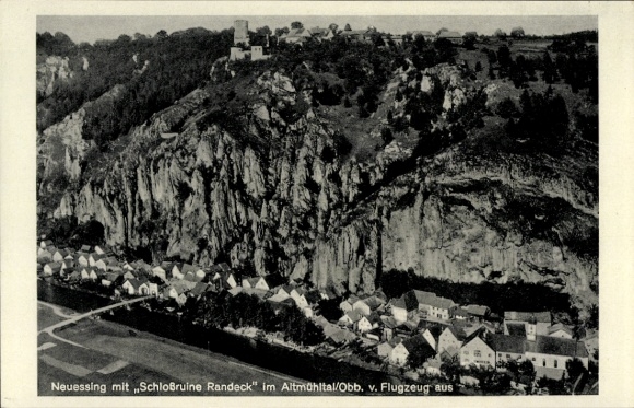 Ak Riedenburg im Altmühltal, Riedenberg, Luftaufnahme, Schlossruine Randeck, Neuessing, Landschaf