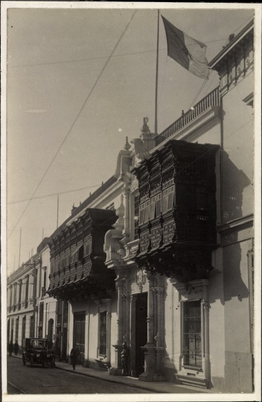 Photo Lima Peru, Foreign Embassy, around 1920