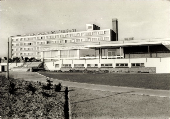 Postcard Börgerende Rethwisch on the Baltic Sea, FDGB convalescent home Waterkant, exterior view
