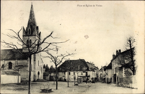 Ak Virieu le Grand Ain, Platz und Kirche von   Architektur, Bäume, Häuser