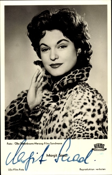 Postcard Actress and Director Margit Saad, Portrait, Ufa Film, The Gypsy Baron, Autograph
