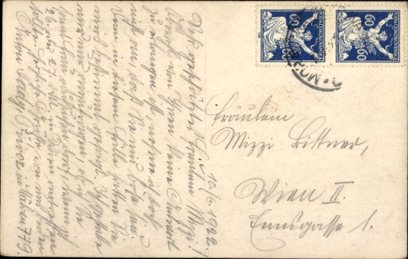 Postcard Niederlössnitz Niederlößnitz Radebeul Saxony, couple in the garden, dog sleeping, table with drinks...