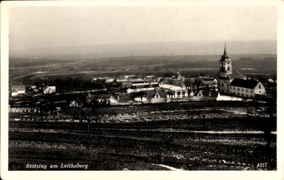 Ak Stotzing Burgenland, Gesamtansicht, Leithaberg