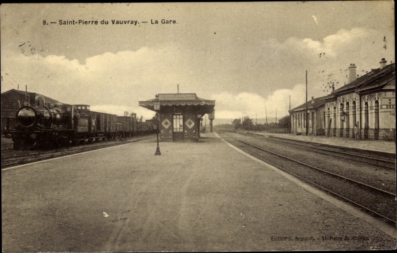 PC Saint Pierre du Vauvray Eure, La Gare, track view