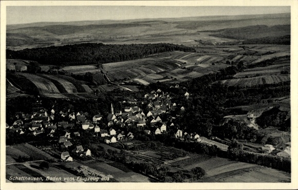 Ak Schatthausen Wiesloch in Baden, Luftaufnahme von  hügelige Landschaft, Häuseransammlung