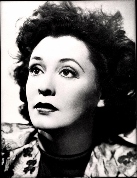 99 press photos Zarah Leander, portraits and film scenes