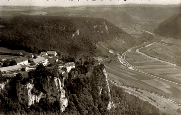 Foto Ak Langenbrunn Beuron in Württemberg, Schloss Werenwag, Donautal