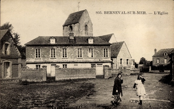 Postcard Berneval sur Mer Seine Maritime, Church
