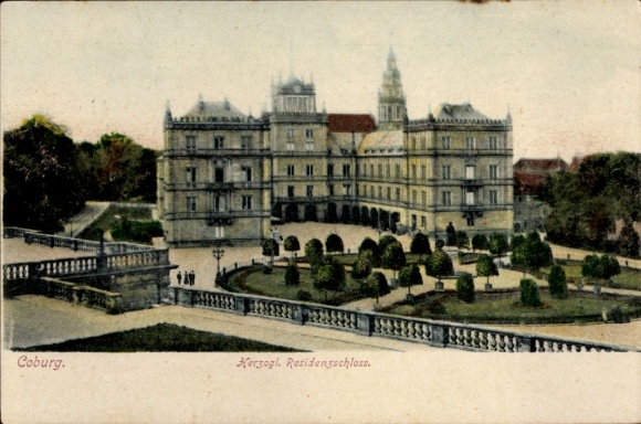 Postcard Coburg in Upper Franconia, Ducal Residence Palace, garden landscape, people in the distance