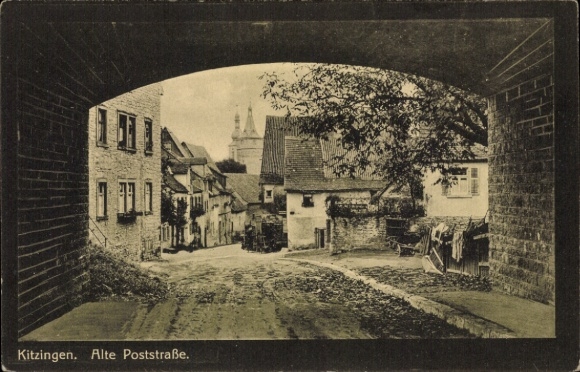 Postcard Kitzingen in Mainfranken Bavaria, view of the Alte Poststraße, buildings, quiet landscape