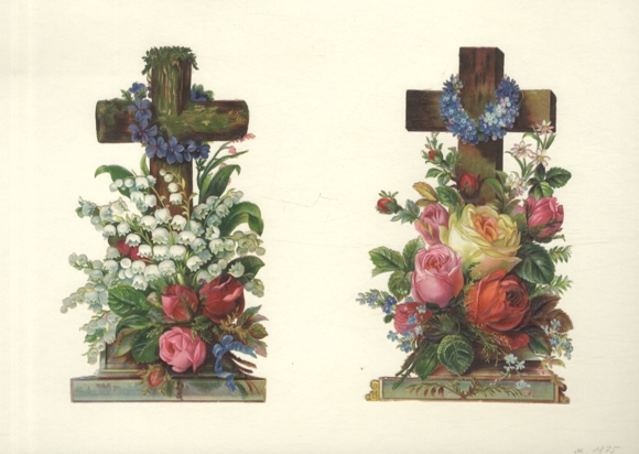 2 Oblaten zwei Kreue aus Holz mit Rosen, Vergissmeinnicht und Maiglöckchen, je ca. 16 x 9 cm