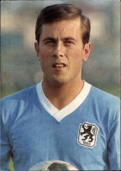 Postcard soccer player Alfred Heiss, portrait, 1860 Munich, Aral collection picture