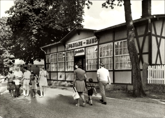 Postcard Neuglobsow Stechlin Brandenburg, Theodor Fontane house, restaurant
