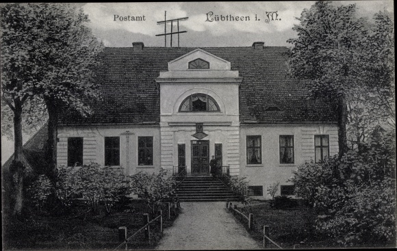 Postcard Lübtheen in Mecklenburg, post office