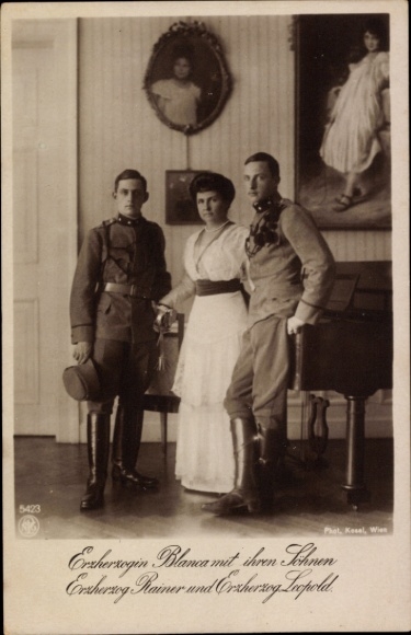 Ak Erzherzogin Blanca mit Söhnen, Erzherzog Rainer und Erzherzog Leopold, NPG 5423
