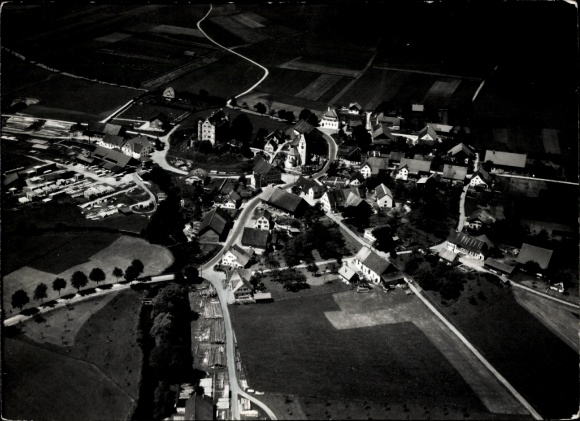 Ak Oetigheim Rastatt, Auf dem Bild ist ein schwarz-weiß Luftbild einer ländlichen Gegend mit v...