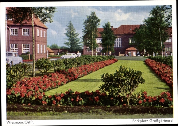 Ak Wiesmoor in Ostfriesland, Parkplatz Großgärtnerei, Rathausplatz