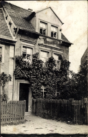 Postcard Klostermansfeld in Saxony Anhalt, residential building