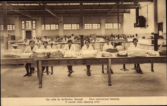 Postcard Bruxelles Brüssel, Societe Anonyme Flandria, A verification room